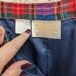 𖤓FREE SHIPPING Pendleton Vintage Blue Red Plaid Pleated Skirt 100% Wool USA